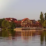 Station touristique Gosciniec Molo Mrągowo