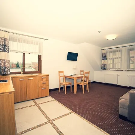 Gosciniec Molo Rezort